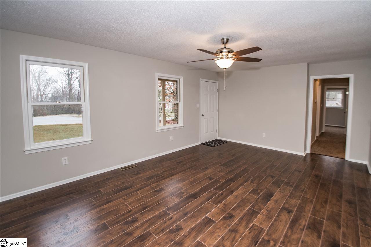 118 Overview Terrace Anderson, SC 29621 - Photo 8 of 21