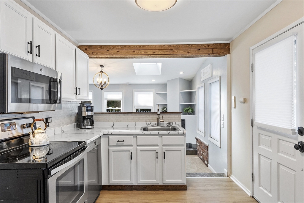 7 Greenwood Road Northborough, MA 01532 - Photo 8 of 42 Gallery Image 8