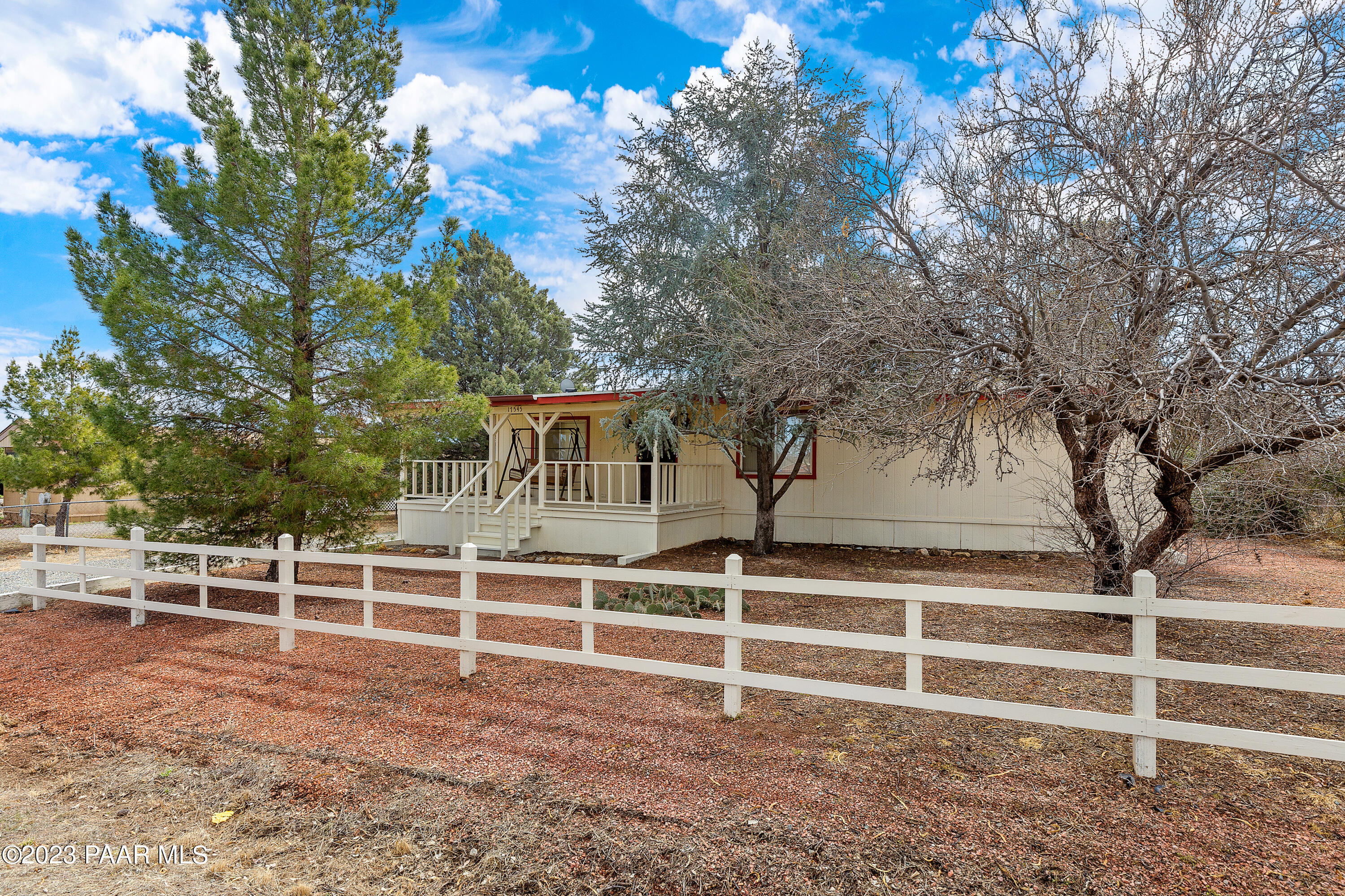 17545 East Bob White Road Mayer, AZ 86333 - Photo 2 of 19 Front Of Home
