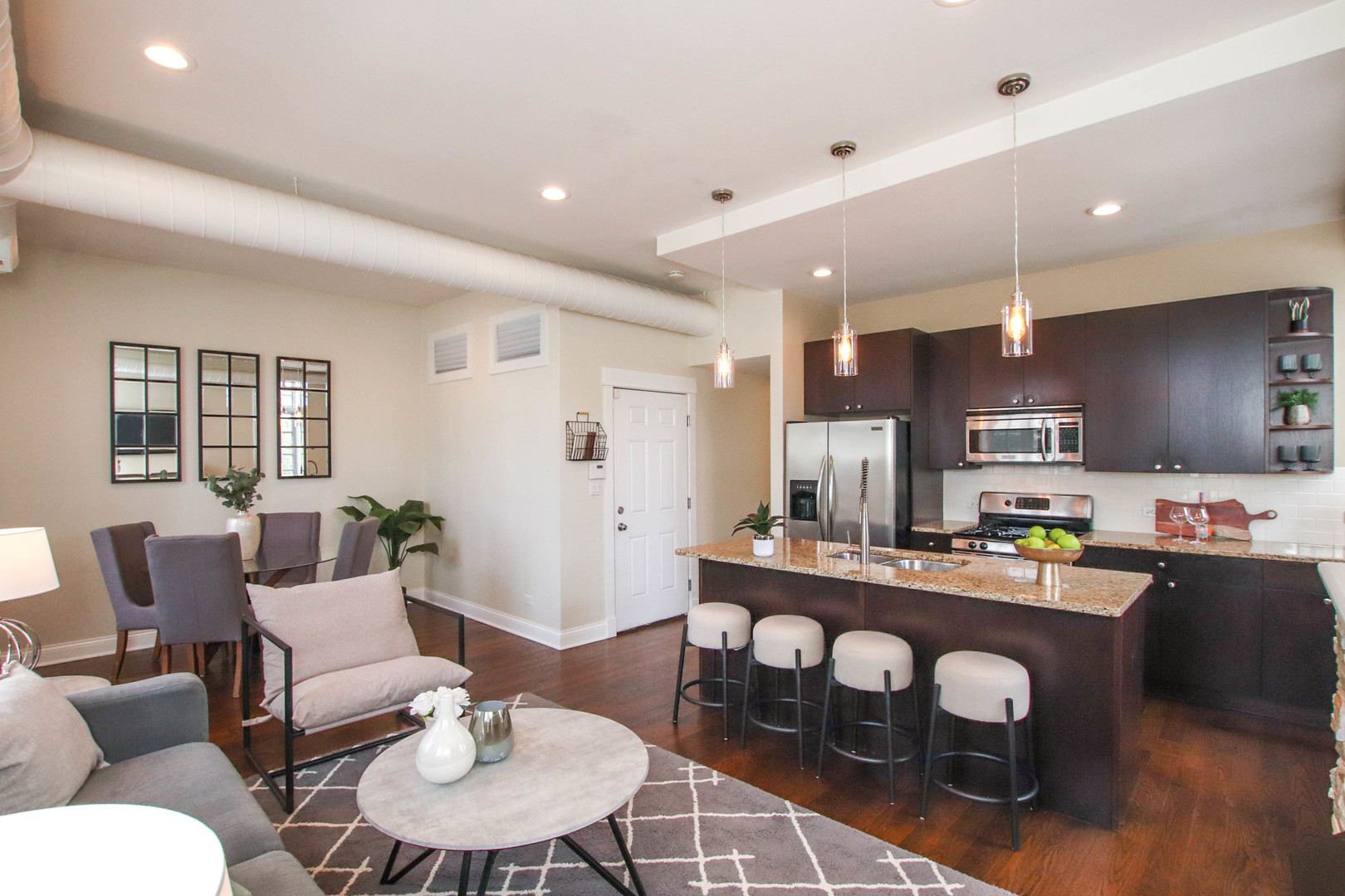 636 North Racine Avenue, Unit 2N Chicago, IL 60642 - Photo 2 of 21 Gallery Image 2
