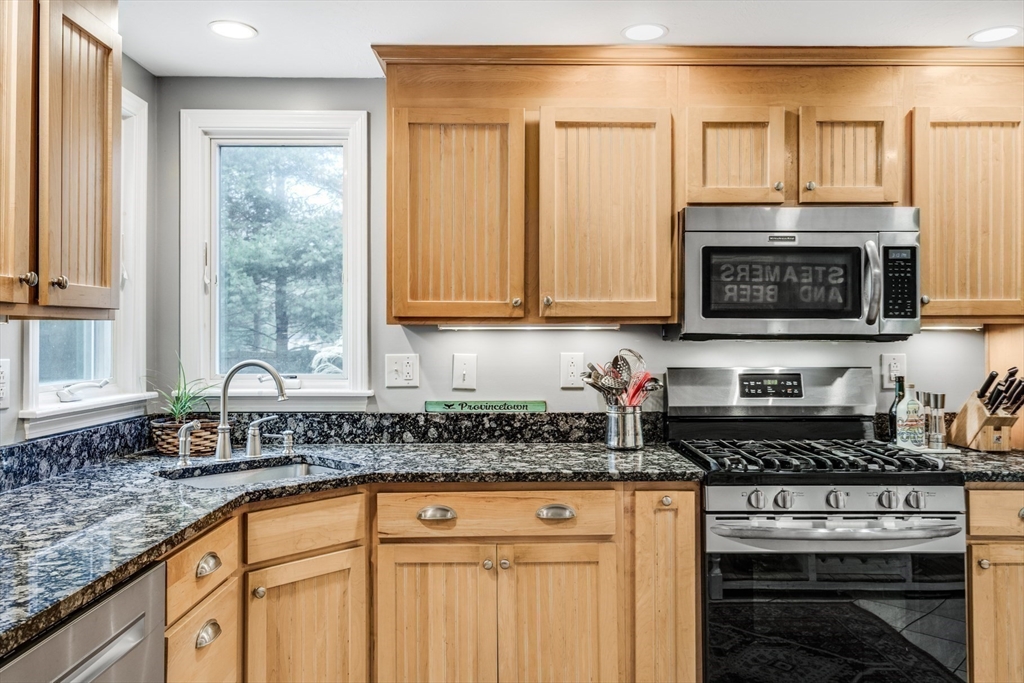 39 Popmunet Road Falmouth, MA 02536 - Photo 12 of 42 Gallery Image 12