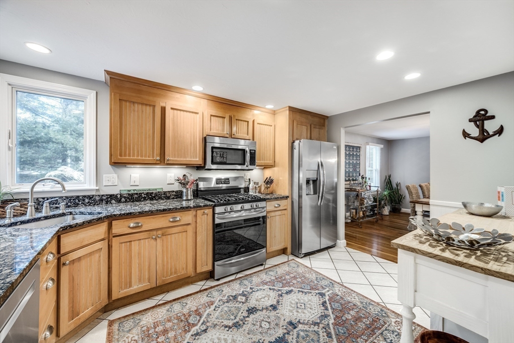 39 Popmunet Road Falmouth, MA 02536 - Photo 13 of 42 Gallery Image 13