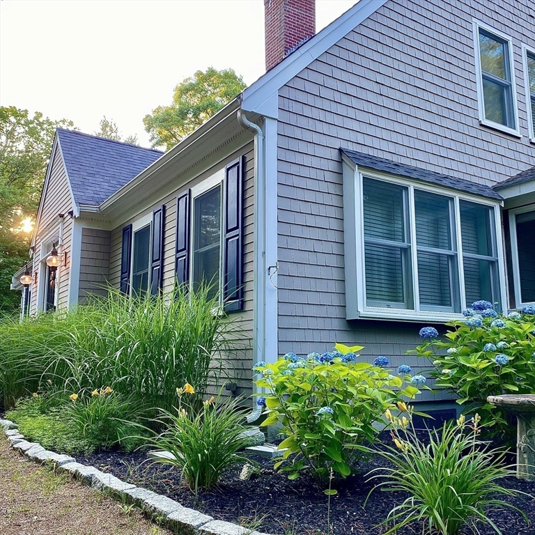 39 Popmunet Road Falmouth, MA 02536 - Photo 3 of 42 Gallery Image 3