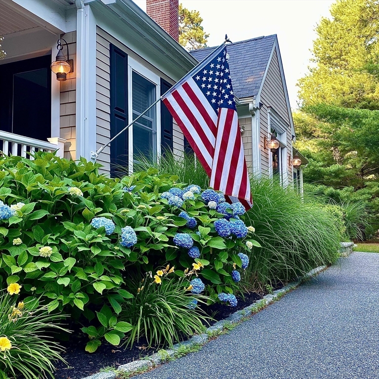 39 Popmunet Road Falmouth, MA 02536 - Photo 4 of 42 Gallery Image 4