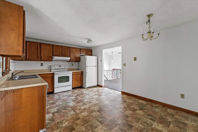 $339,900 | 90 L Derryfield Road, Derry, NH 03038