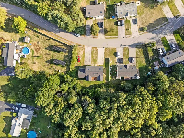 $339,900 | 90 L Derryfield Road, Derry, NH 03038