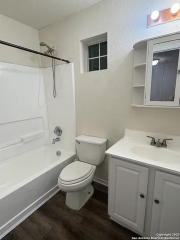 $1,775 | 11002 Geneva Vale, San Antonio, TX 78254