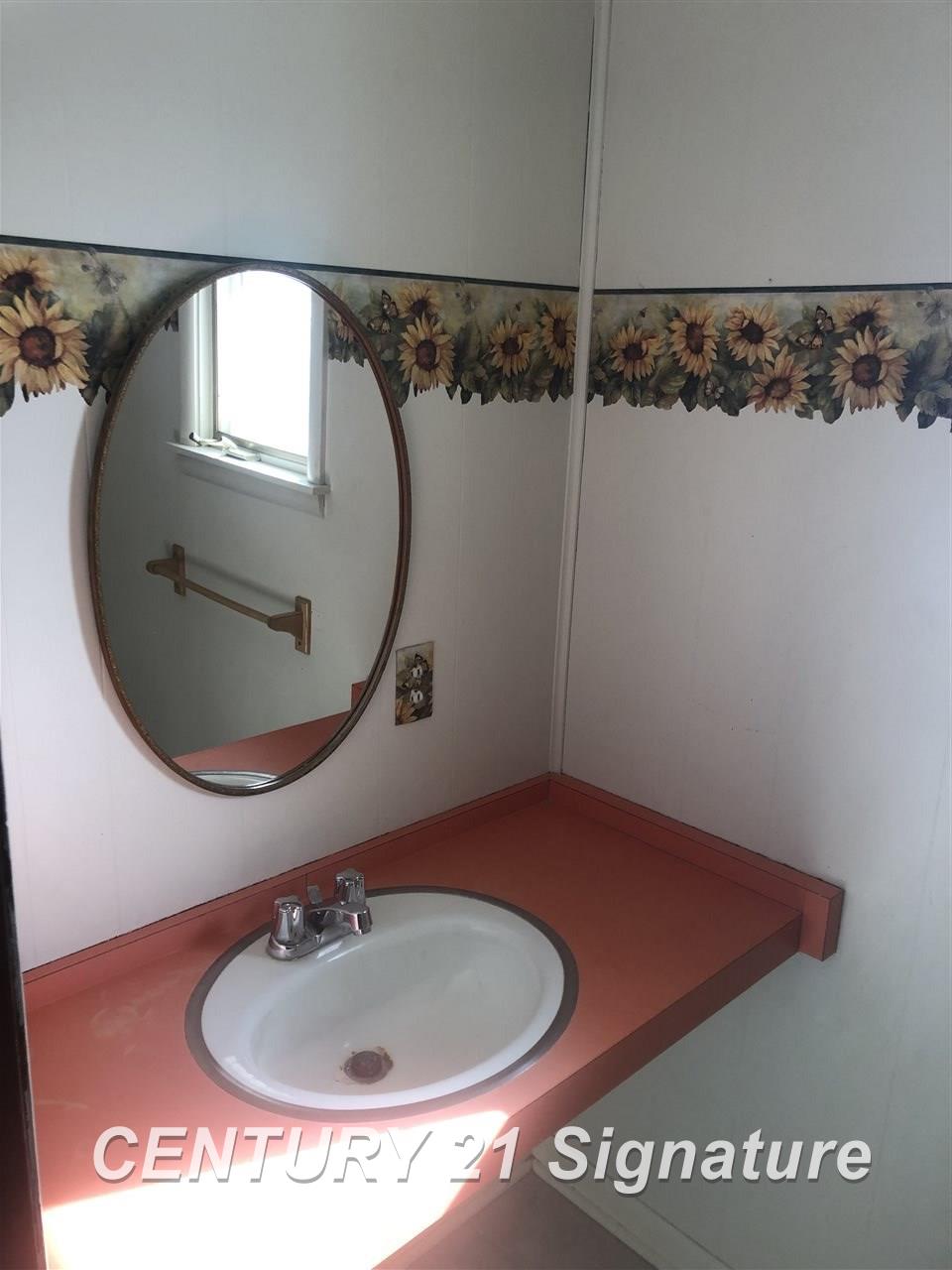 8702 Murphy Lake Road Vassar, MI 48768 - Photo 15 of 24 Gallery Image 15