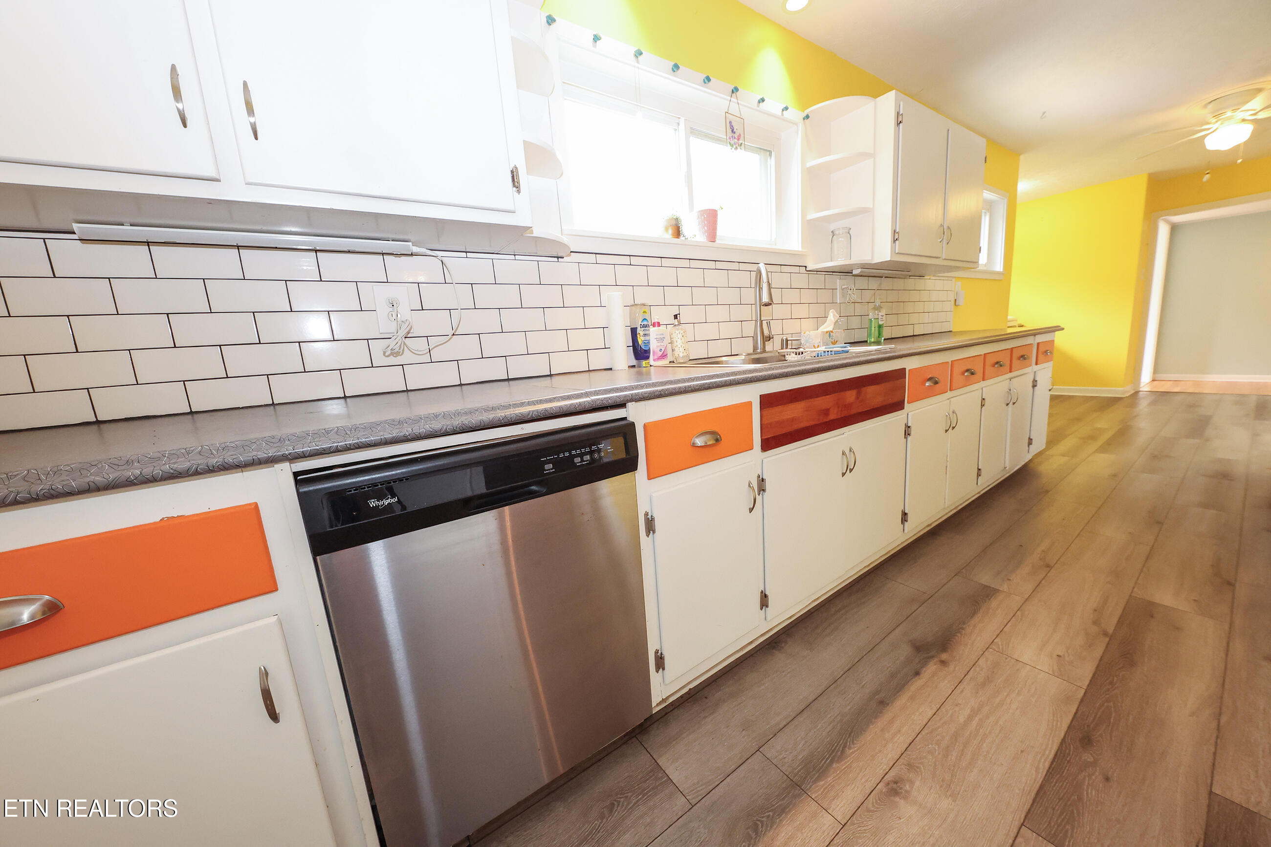 117 Tabor Road Oak Ridge, TN 37830 - Photo 9 of 50 117 kitchen 3