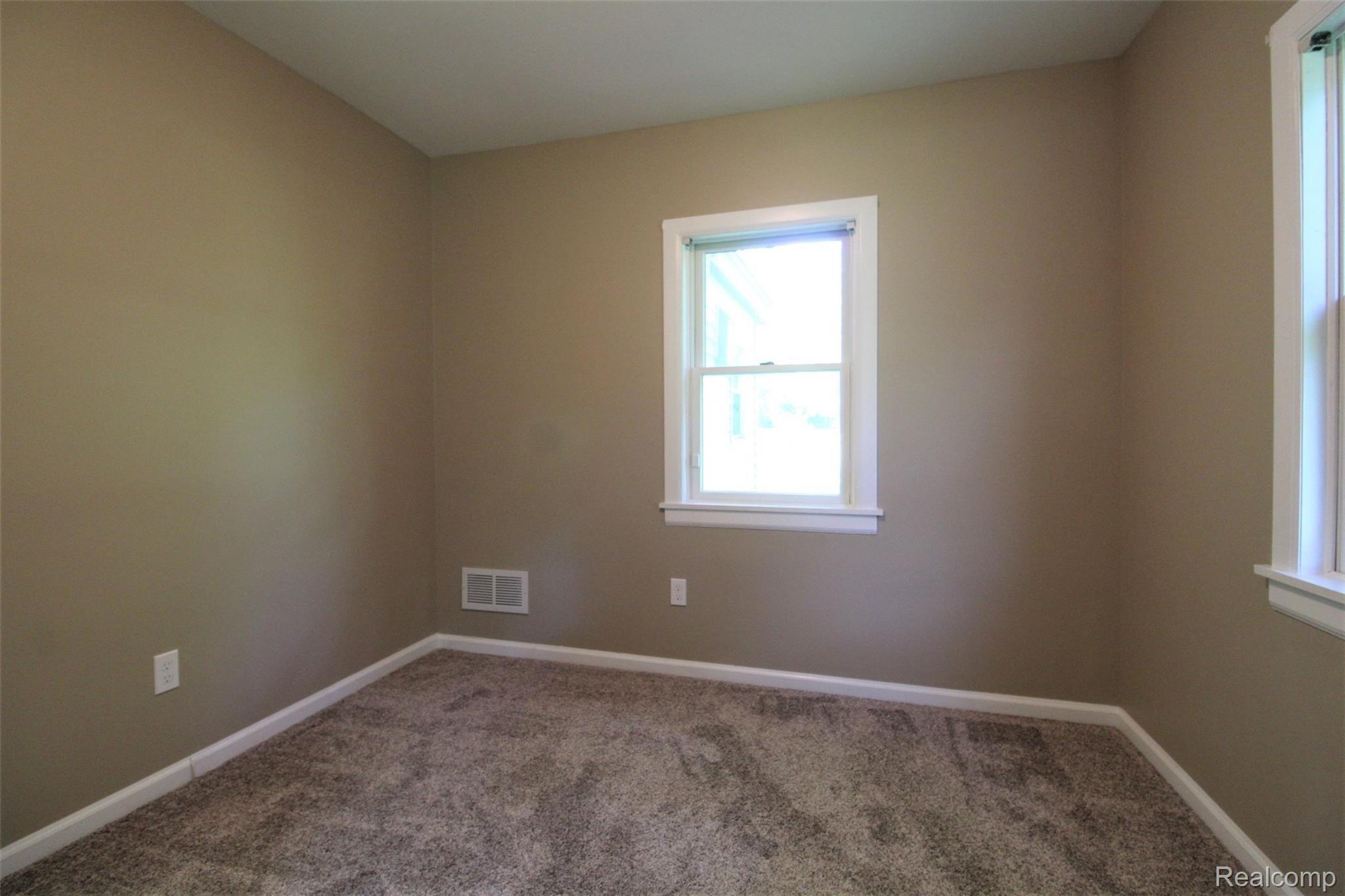 4333 East Mt Morris Road Mount Morris, MI 48458 - Photo 11 of 31 IMG_4384.JPG