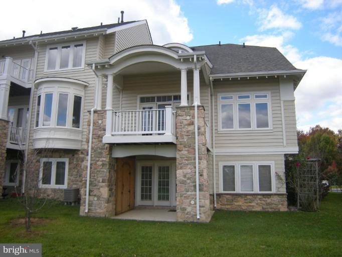 8770 Boulder Ridge Road Laurel, MD 20723 - Photo 2 of 10 end unit with views of lake!