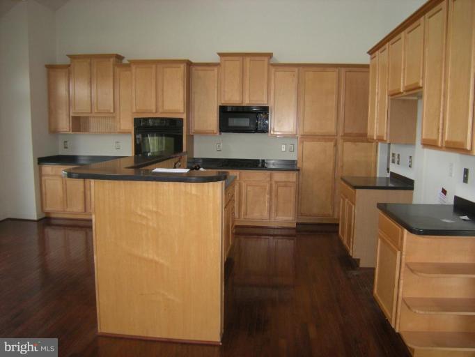 8770 Boulder Ridge Road Laurel, MD 20723 - Photo 8 of 10 kithcen just off family room!