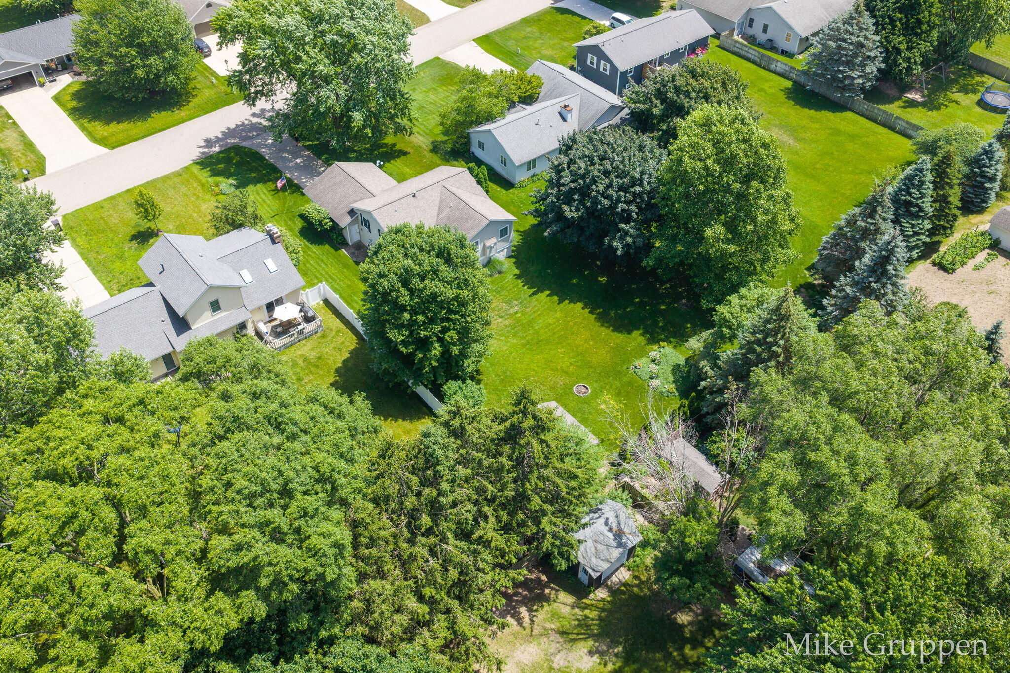 2565 Spring Court Zeeland, MI 49464 - Photo 36 of 49 36-web-or-mls-2565 Spring Court-091