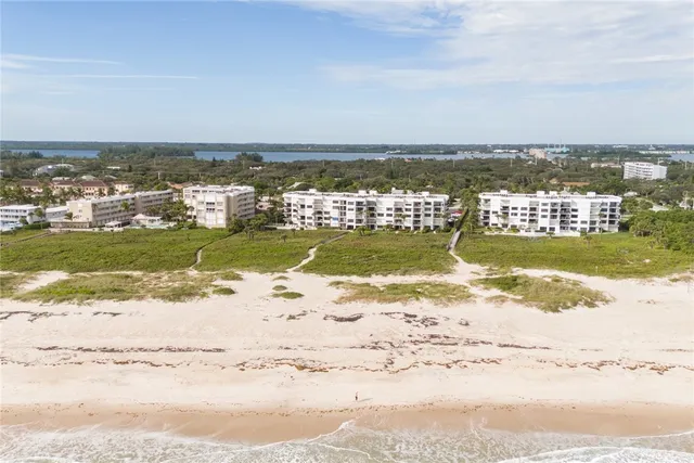 $699,900 | 1616 Ocean Drive, Unit 102, Vero Beach, FL 32963