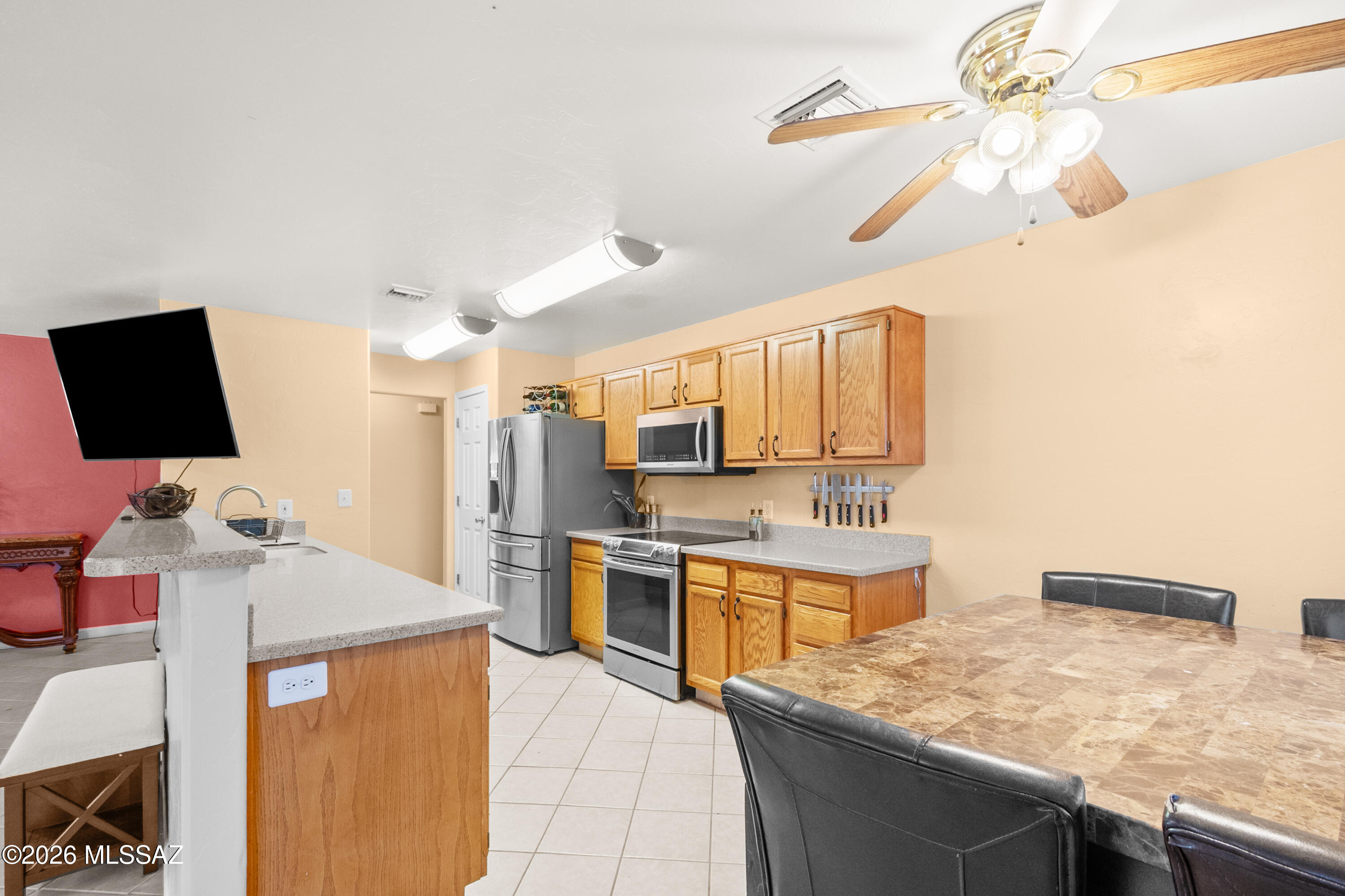 13882 Toler Place Tucson, AZ 85736 - Photo 10 of 34 Kitchen 1 (Toler)