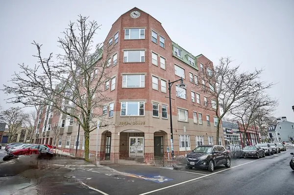 $435,000 | 289 Essex Street, Unit 308, Salem, MA 01970