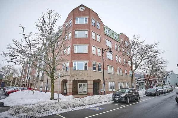 $435,000 | 289 Essex Street, Unit 308, Salem, MA 01970