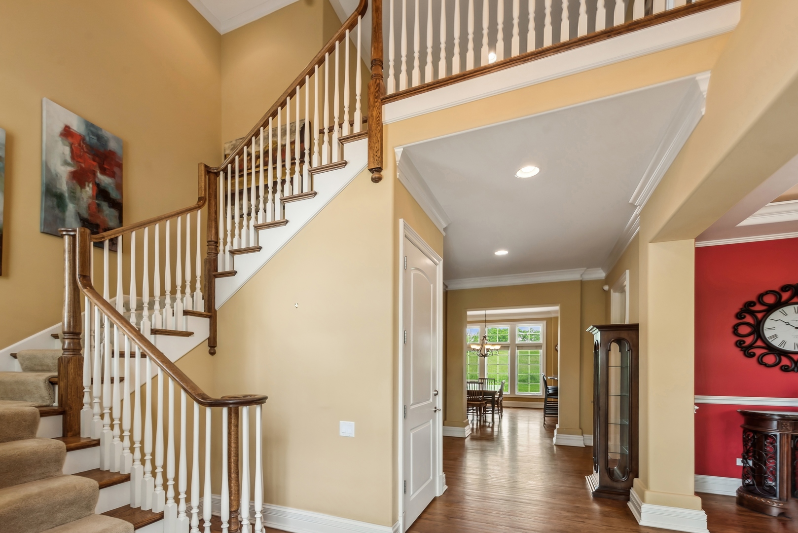 9 Willowcrest Drive, Unit 9 Oak Brook, IL 60523 - Photo 3 of 37 a view of an entryway with wooden floor and windows