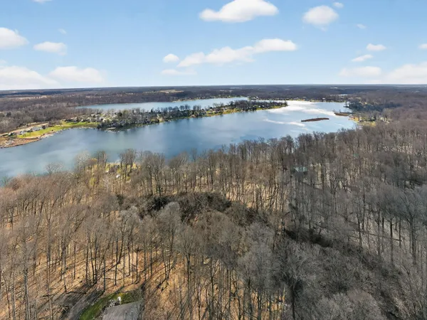 $550,000 | 65721 North Drive, Cassopolis, MI 49031
