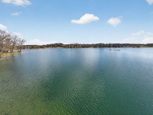 $550,000 | 65721 North Drive, Cassopolis, MI 49031