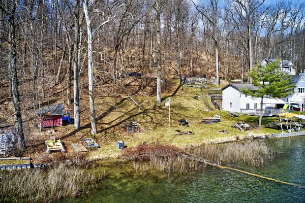 $550,000 | 65721 North Drive, Cassopolis, MI 49031