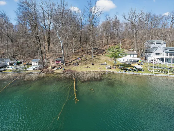 $550,000 | 65721 North Drive, Cassopolis, MI 49031