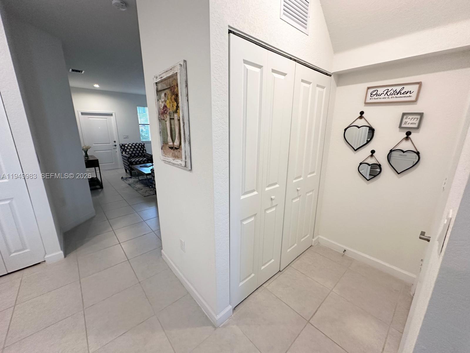 13403 Southwest 287th Terrace Homestead, FL 33033 - Photo 10 of 40