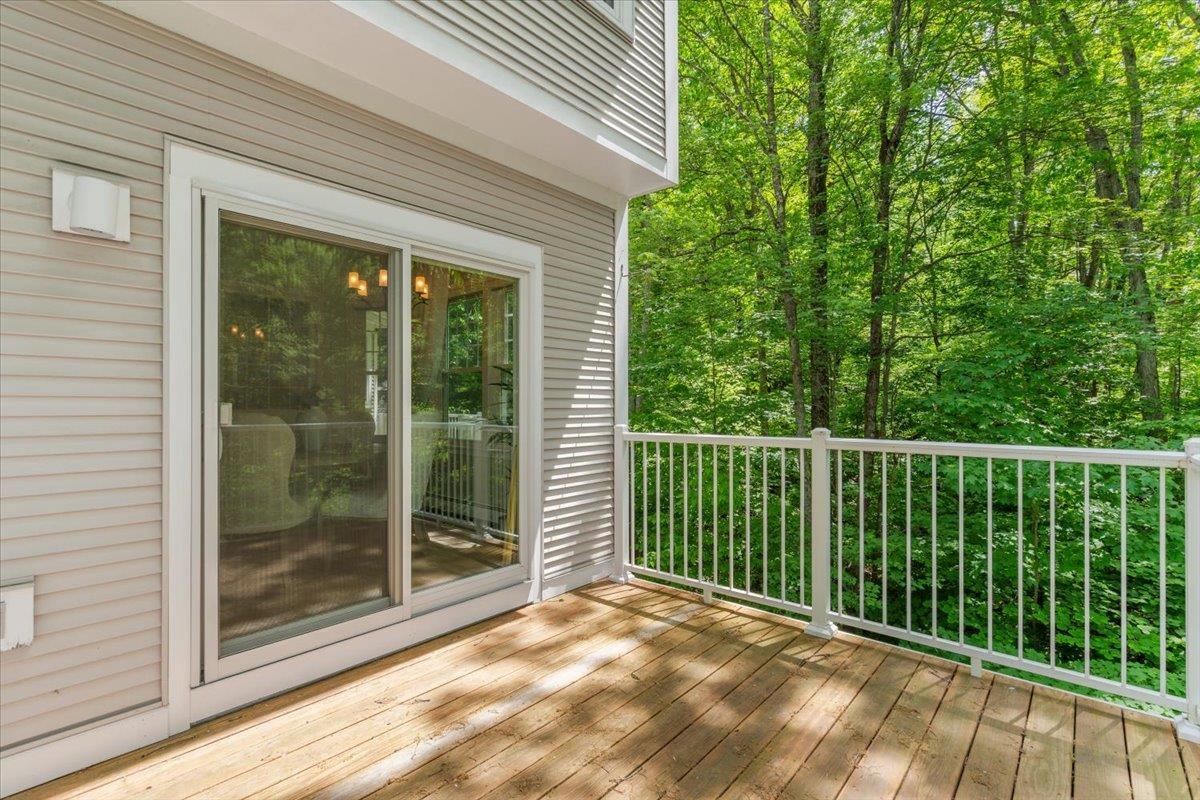 32 Larch Road South Burlington, VT 05403 - Photo 7 of 38
