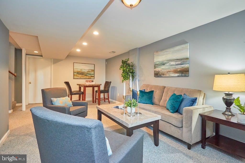 3803 Ridge Road Annandale, VA 22003 - Photo 15 of 33 A great space to chill
