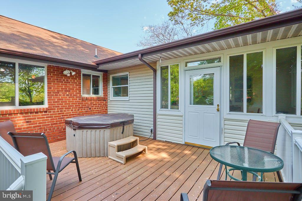 3803 Ridge Road Annandale, VA 22003 - Photo 22 of 33 Hot tub conveys