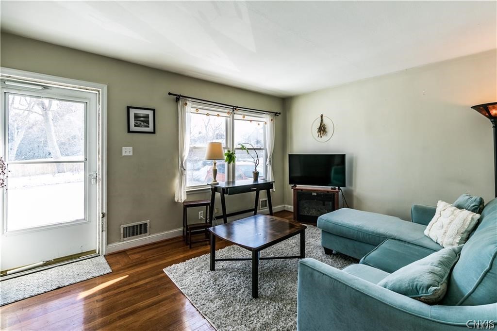 105 Salem Road DeWitt, NY 13214 - Photo 3 of 23