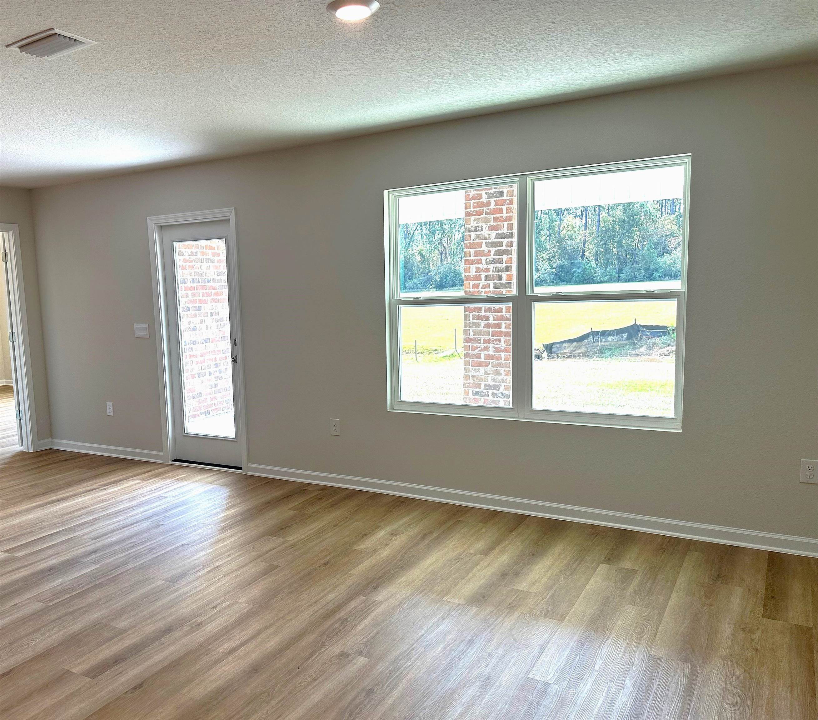 1227 Hayward Loop Foley, AL 36535 - Photo 7 of 29 Dining area