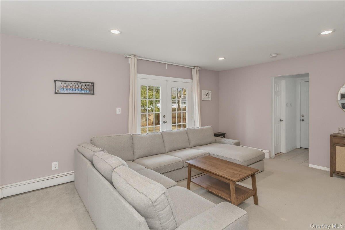 11 Jeanne Road Lake Grove, NY 11755 - Photo 13 of 25