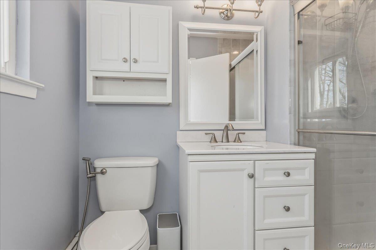 11 Jeanne Road Lake Grove, NY 11755 - Photo 19 of 25