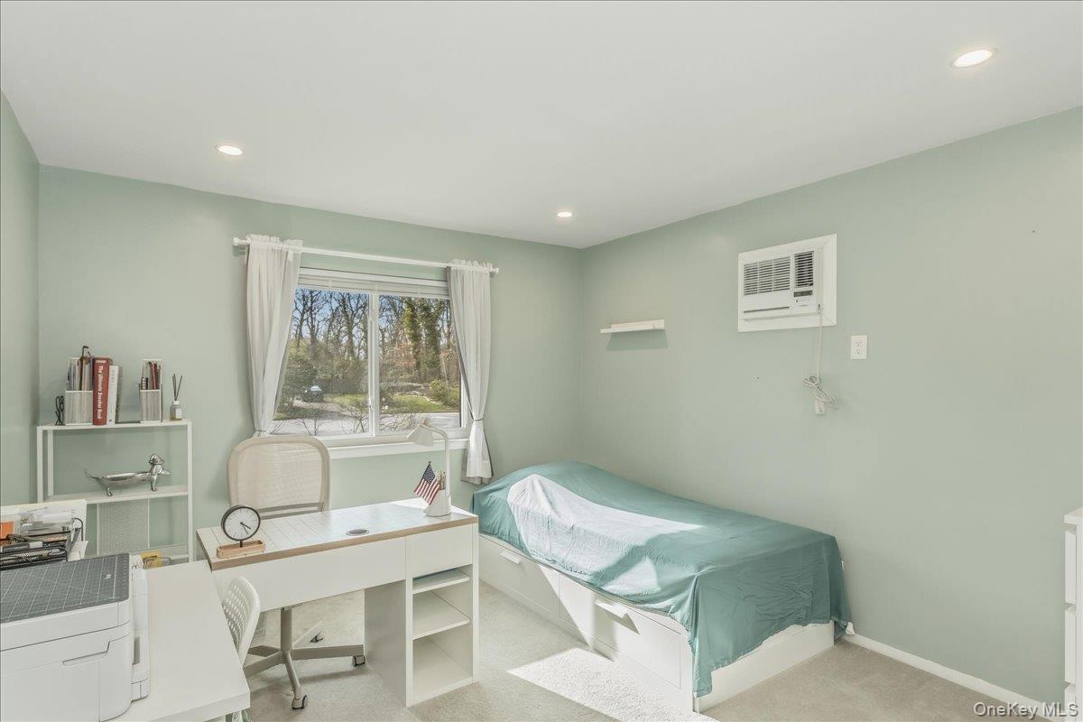 11 Jeanne Road Lake Grove, NY 11755 - Photo 20 of 25