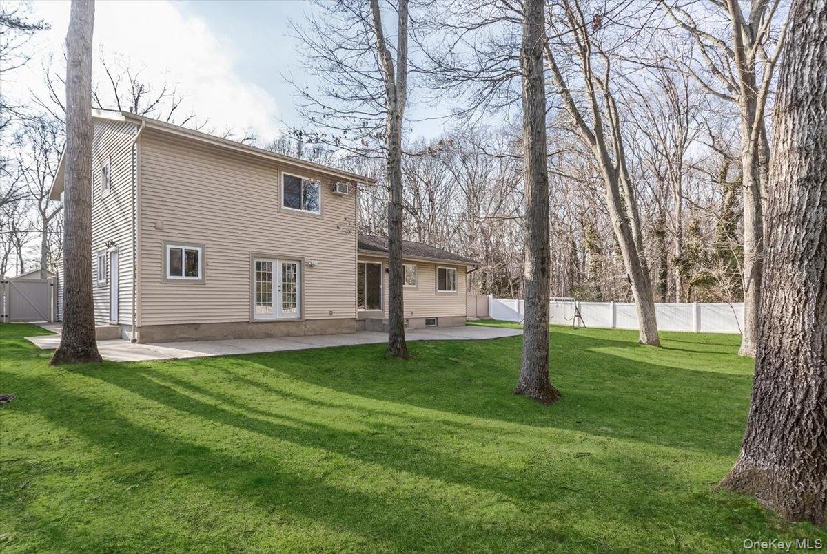 11 Jeanne Road Lake Grove, NY 11755 - Photo 25 of 25