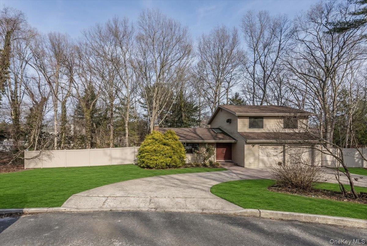 11 Jeanne Road Lake Grove, NY 11755 - Photo 3 of 25