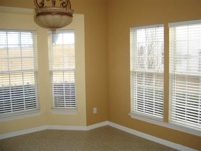 52 Spring Crossing Circle Greer, SC 29650 - Photo 4 of 11