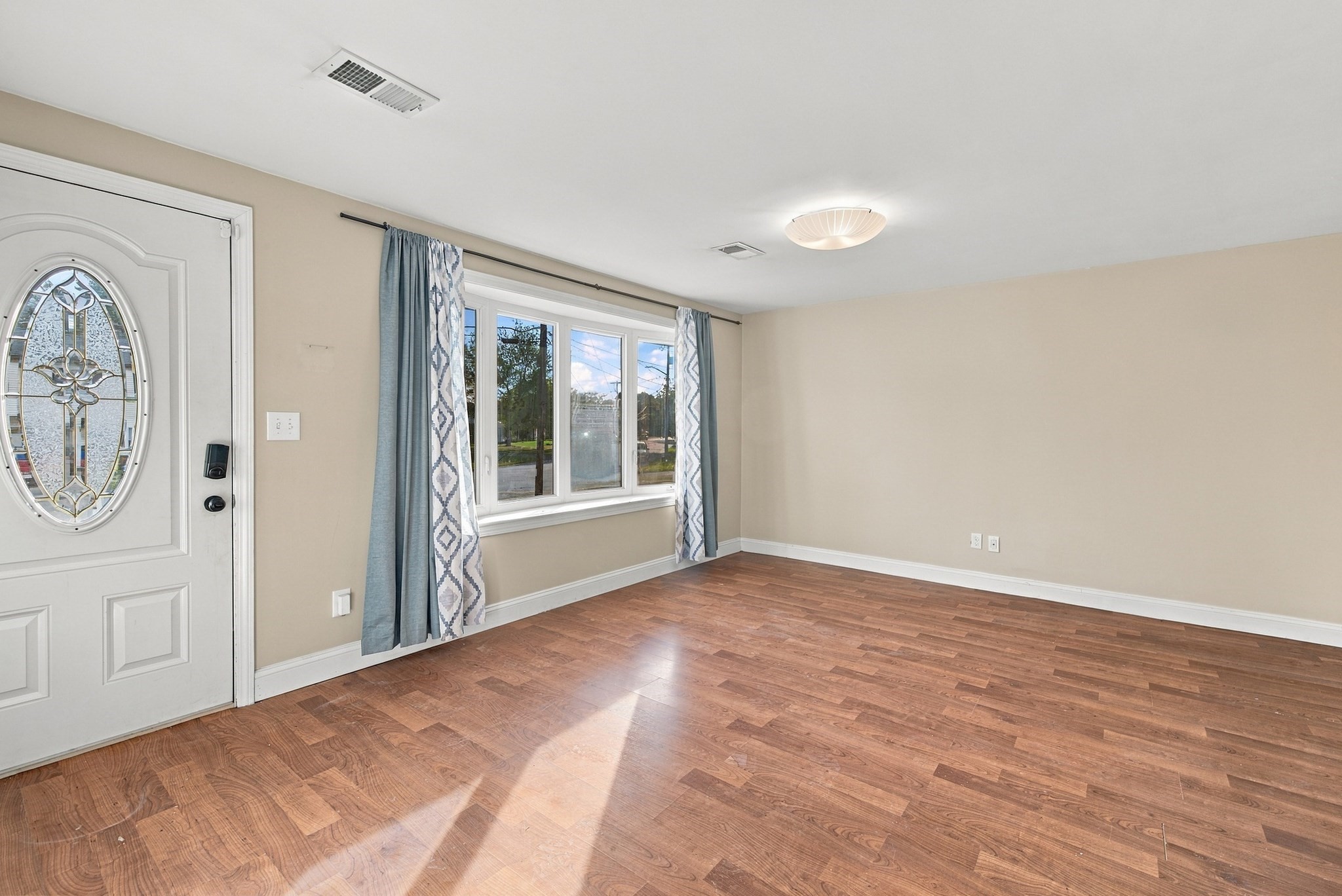 19 Waleco Road Brockton, MA 02302 - Photo 10 of 41 Gallery Image 10