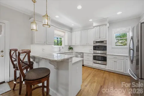 $929,000 | 3726 Surry Ridge Court, Charlotte, NC 28210