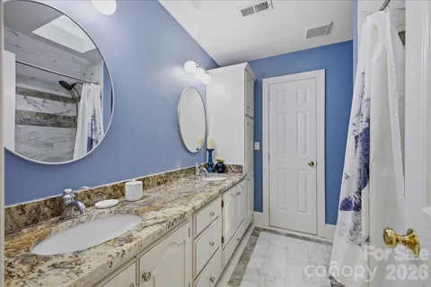 $929,000 | 3726 Surry Ridge Court, Charlotte, NC 28210