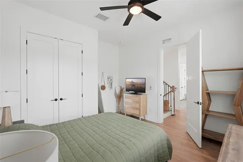 $1,100,000 | 1727 Maryland Avenue Northeast, St. Petersburg, FL 33703