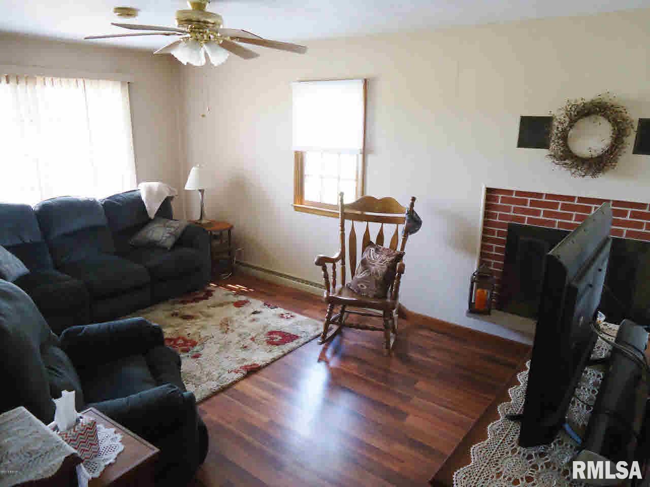 2247 Barham Road Odin, IL 62870 - Photo 6 of 23