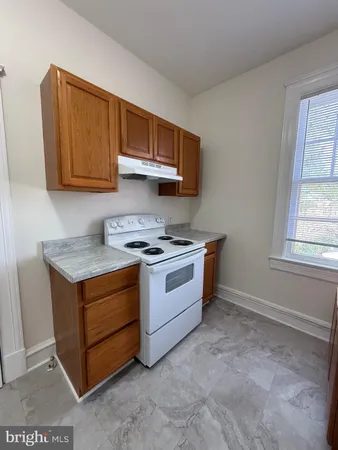 $1,750 | 702 Prince Edward Street, Unit 5, Fredericksburg, VA 22401