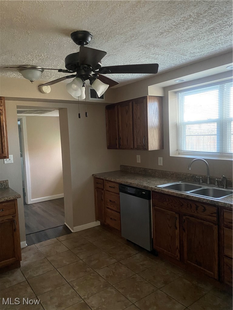 807 16th Street Vienna, WV 26105 - Photo 8 of 11