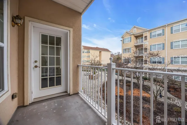 $345,000 | 540 Cranbury Road, Unit 219, East Brunswick, NJ 08816