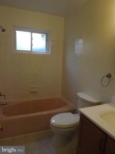 6 David Court Silver Spring, MD 20904 - Photo 7 of 19 Bath