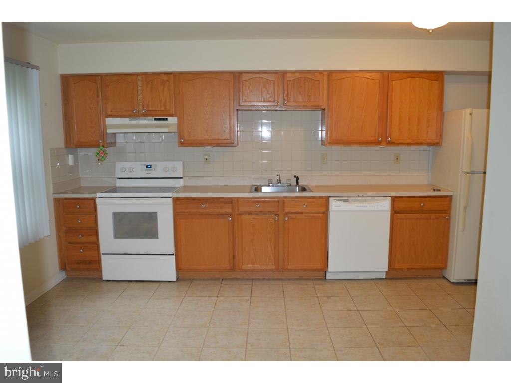 104 Sawmill Road Cherry Hill, NJ 08034 - Photo 3 of 12