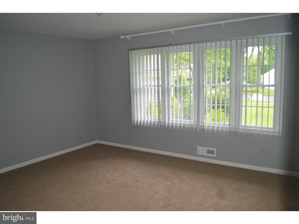 104 Sawmill Road Cherry Hill, NJ 08034 - Photo 9 of 12