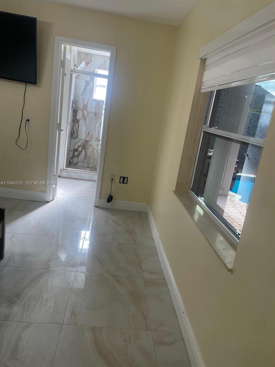 14562 Southwest 172nd Lane Miami, FL 33177 - Photo 15 of 44